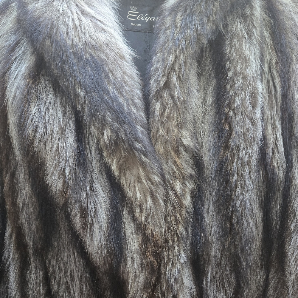 Luxurious Racoon Fur Coat - Picture 12 of 12